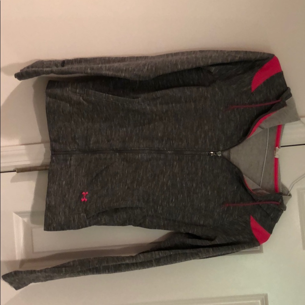 Under armour zip up hoodie. Women’s small.